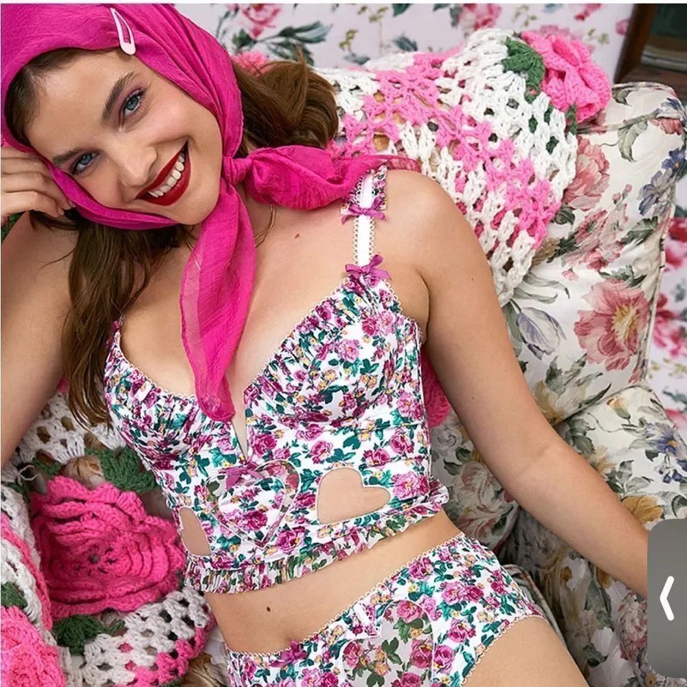 for love and lemons heart bloom bustier top in pink floral